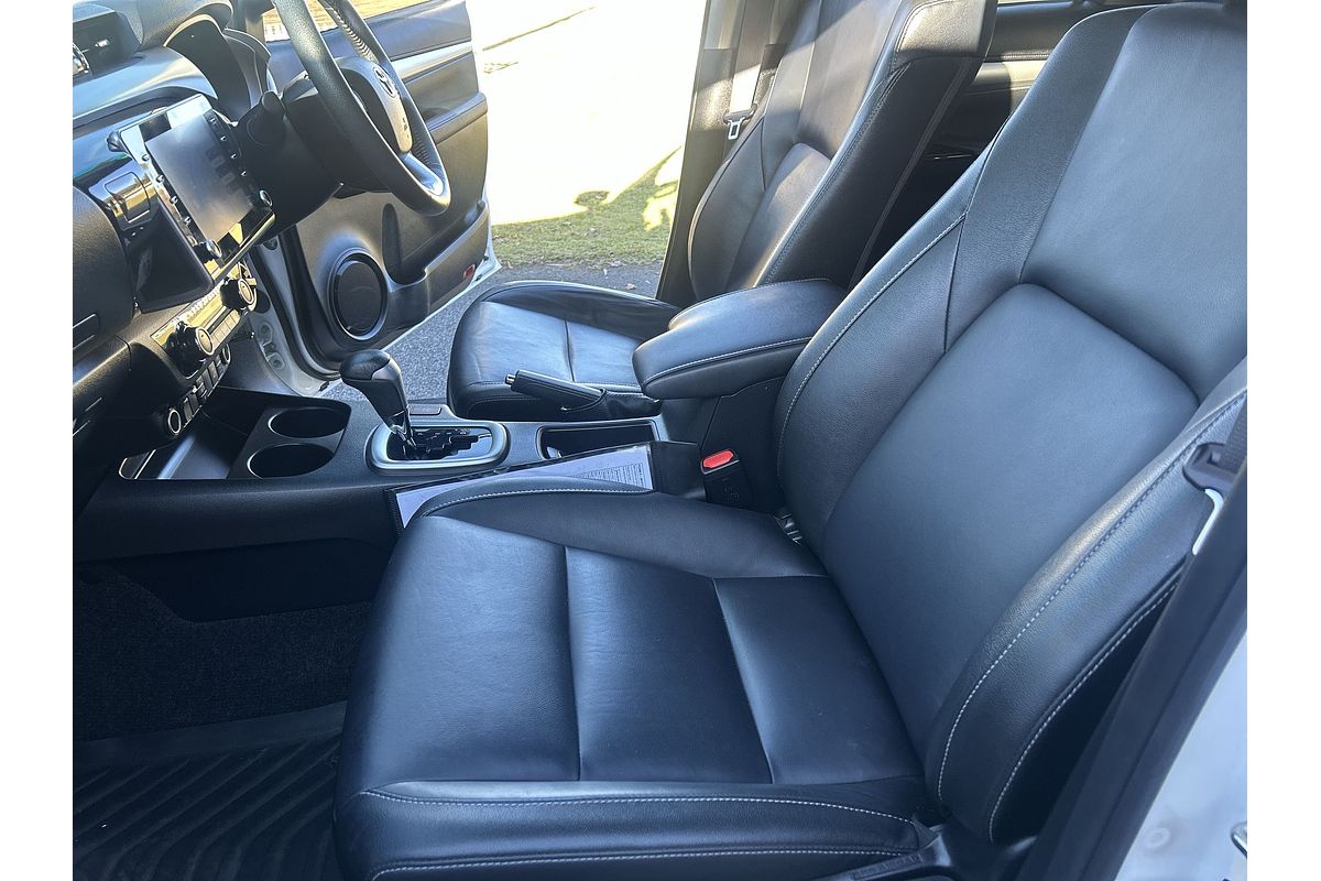 2021 Toyota Hilux SR5 GUN126R 4X4