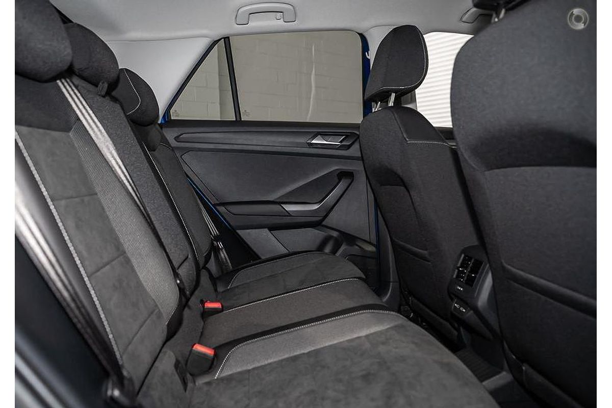 2025 Volkswagen T-Roc 110TSI Style D11