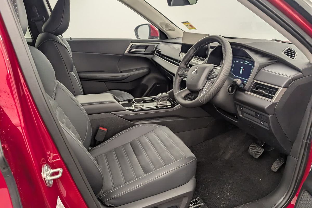 2025 Mitsubishi Outlander Aspire ZM