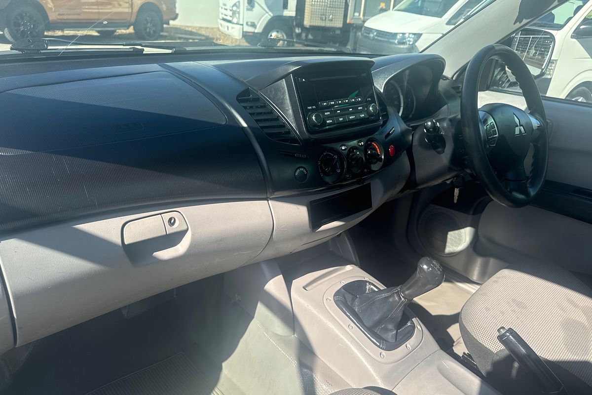 2014 Mitsubishi Triton GL MN Rear Wheel Drive
