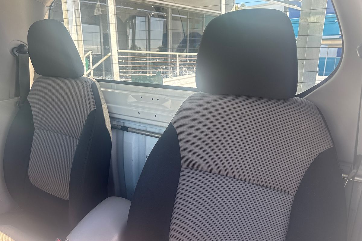 2014 Mitsubishi Triton GL MN Rear Wheel Drive