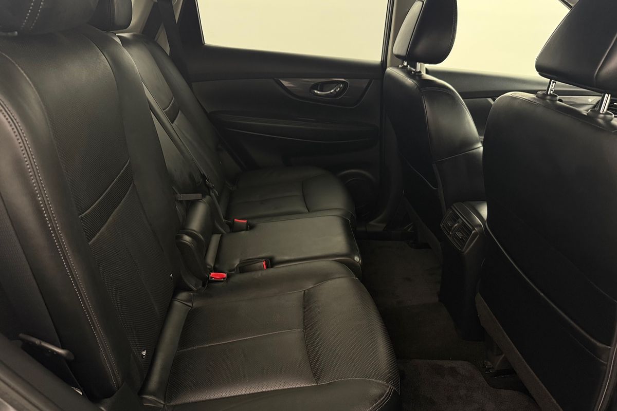 2018 Nissan X-TRAIL ST-L T32 Series II