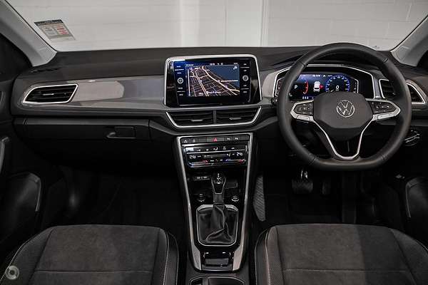 2025 Volkswagen T-Roc 110TSI Style D11
