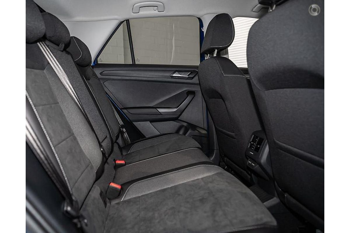 2025 Volkswagen T-Roc 110TSI Style D11