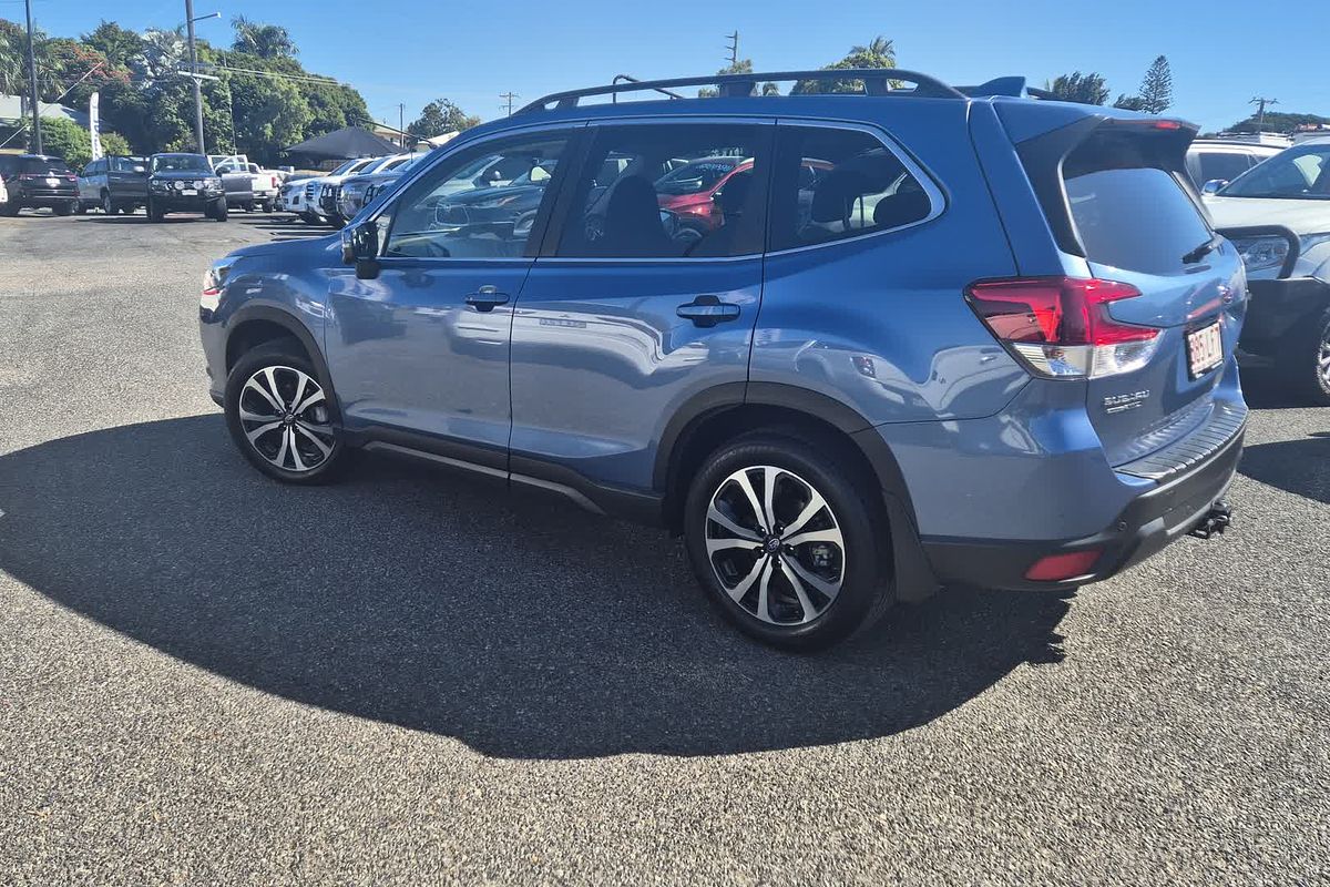 2023 Subaru Forester 2.5i Premium S5