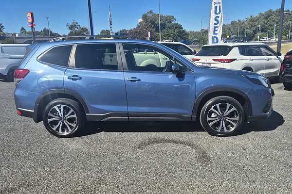 2023 Subaru Forester 2.5i Premium S5