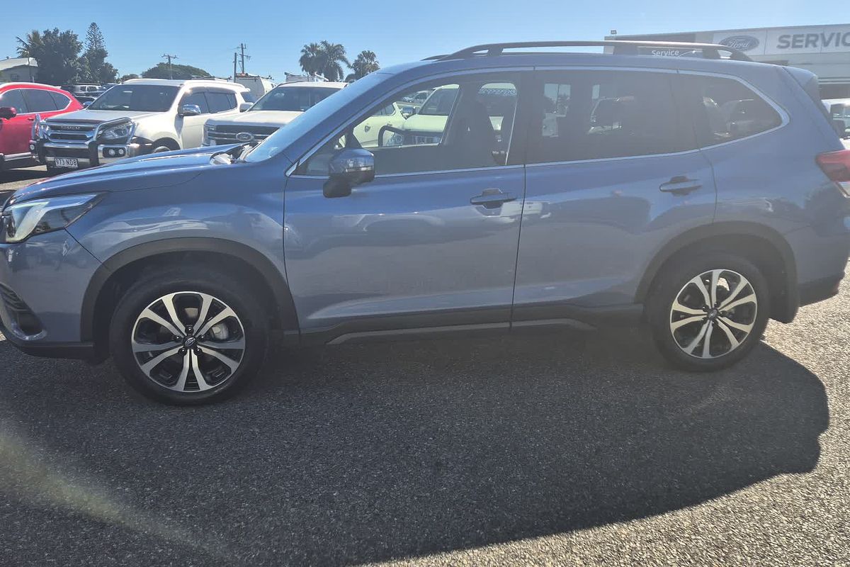 2023 Subaru Forester 2.5i Premium S5