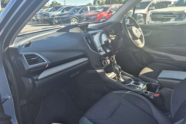 2023 Subaru Forester 2.5i Premium S5
