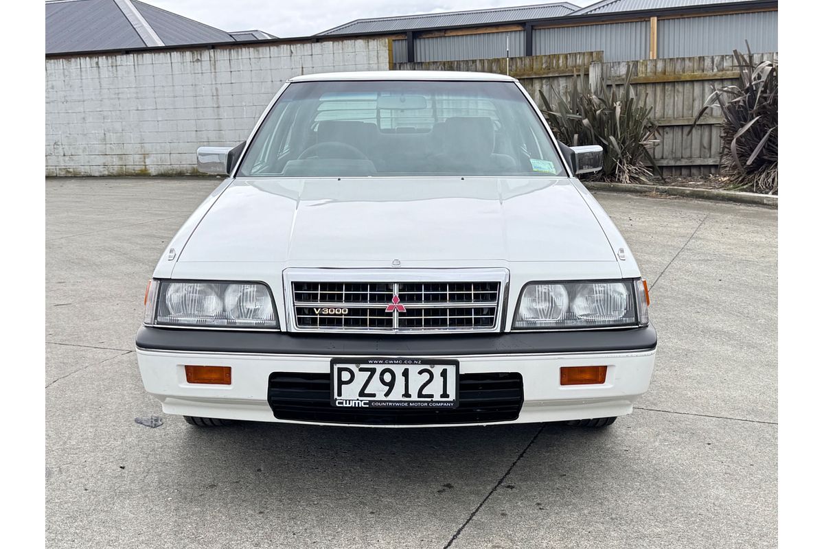 1991 Mitsubishi V3000