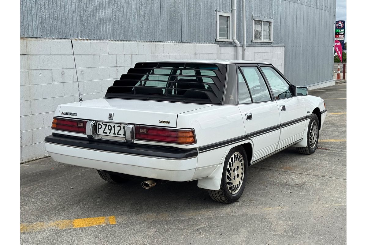 1991 Mitsubishi V3000