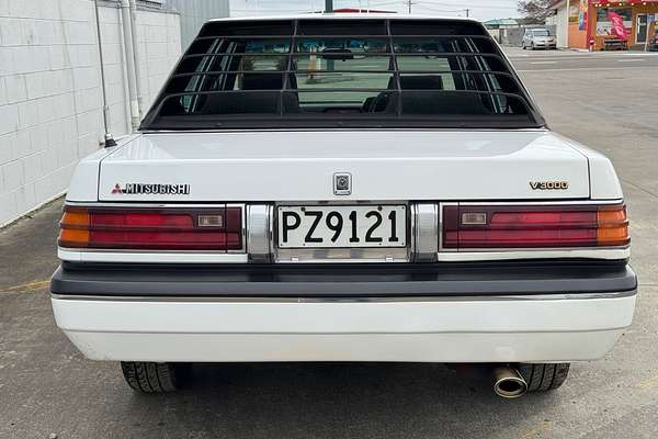 1991 Mitsubishi V3000