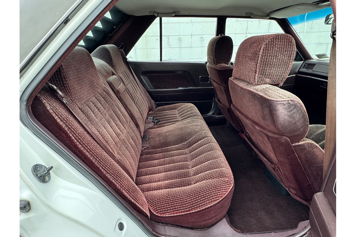1991 Mitsubishi V3000