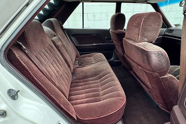1991 Mitsubishi V3000