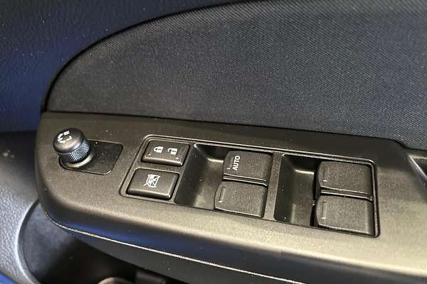 2014 Suzuki Swift GL Navigator FZ