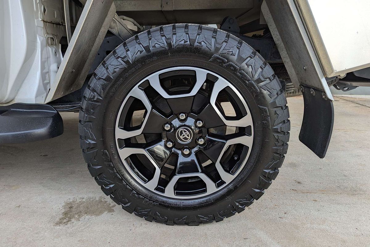 2021 Toyota Hilux SR5 GUN126R 4X4