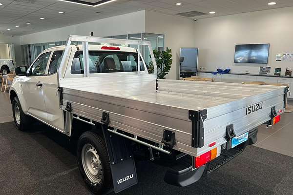 2024 Isuzu D-MAX SX High Ride Rear Wheel Drive