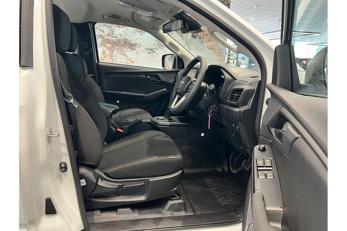 2024 Isuzu D-MAX SX High Ride Rear Wheel Drive