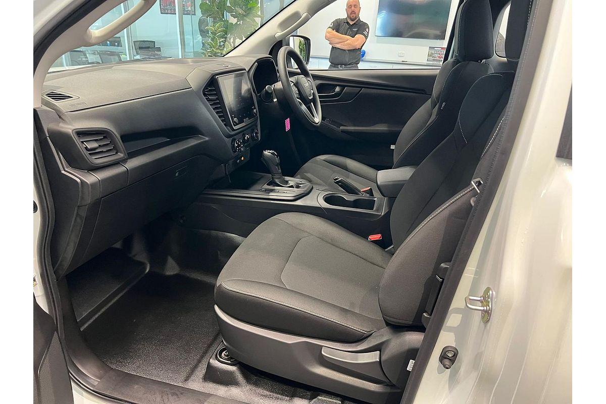 2024 Isuzu D-MAX SX High Ride Rear Wheel Drive