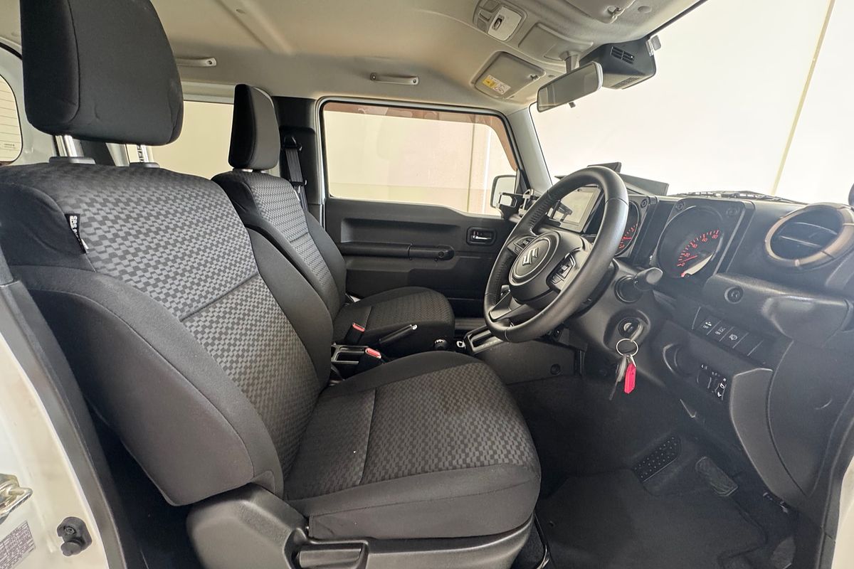 2023 Suzuki Jimny GLX GJ