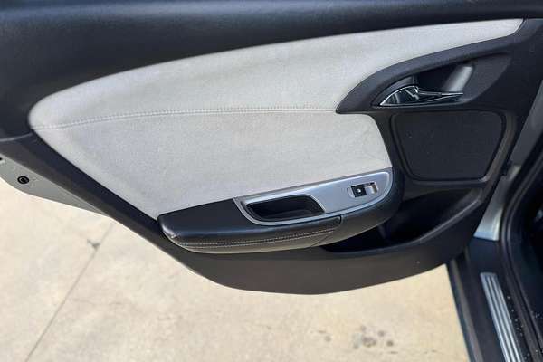 2014 Holden Calais V VF