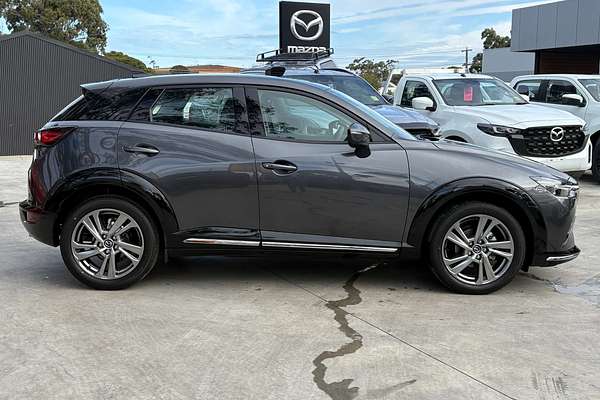 2025 Mazda CX-3 G20 Akari DK