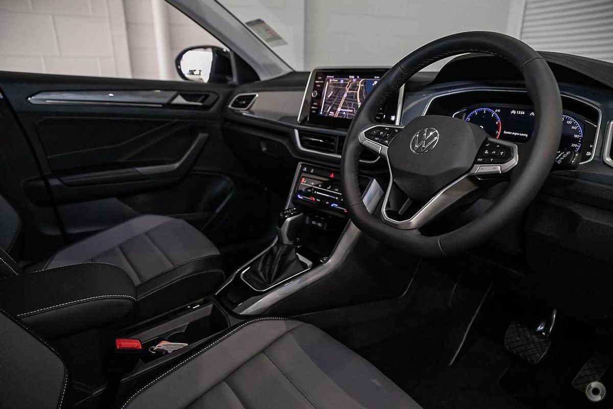 2025 Volkswagen T-Roc 110TSI Style D11