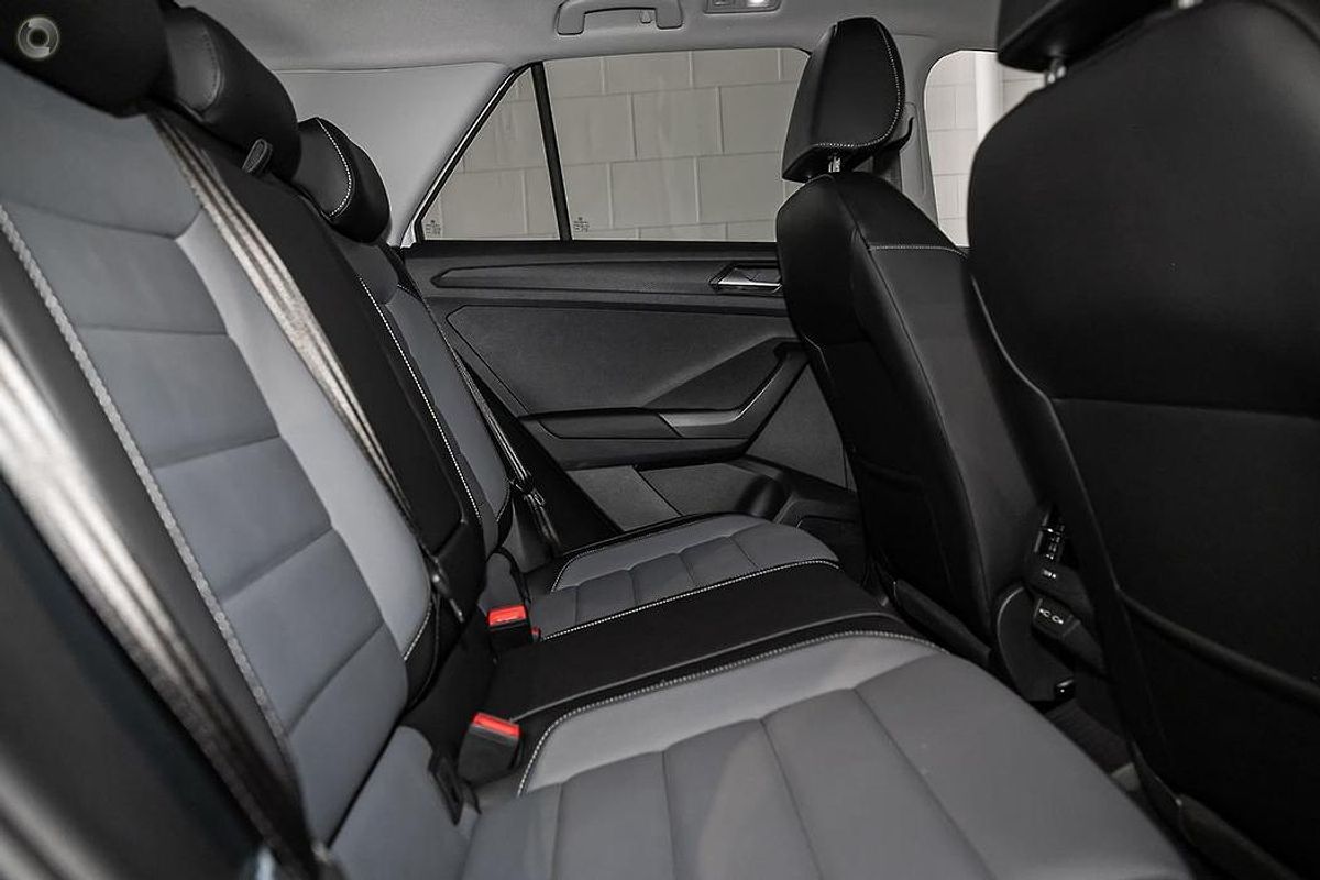 2025 Volkswagen T-Roc 110TSI Style D11