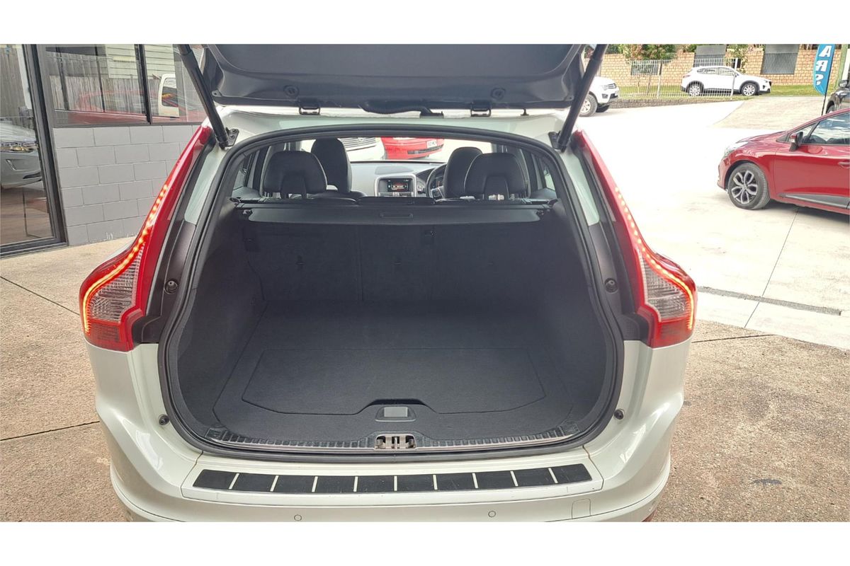 2016 Volvo XC60 D4 LUXURY DZ MY17