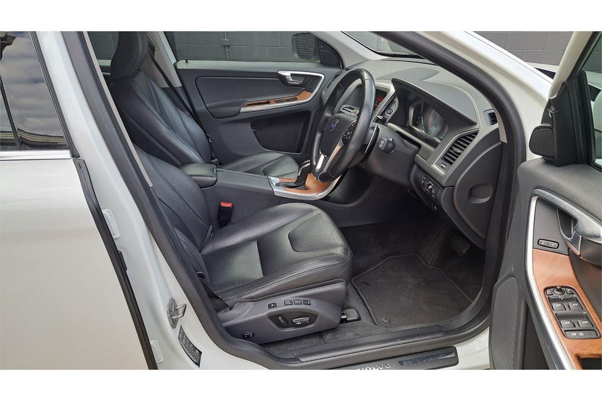 2016 Volvo XC60 D4 LUXURY DZ MY17