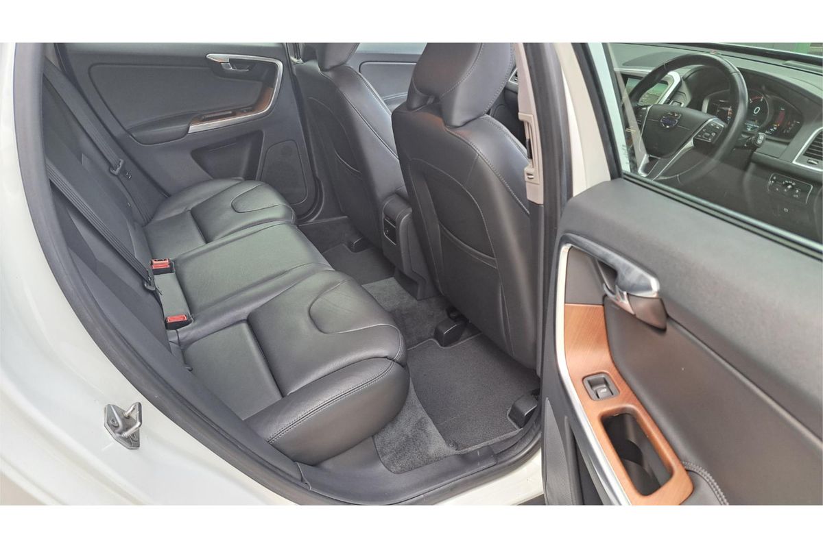 2016 Volvo XC60 D4 LUXURY DZ MY17