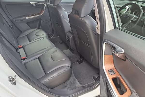 2016 Volvo XC60 D4 LUXURY DZ MY17