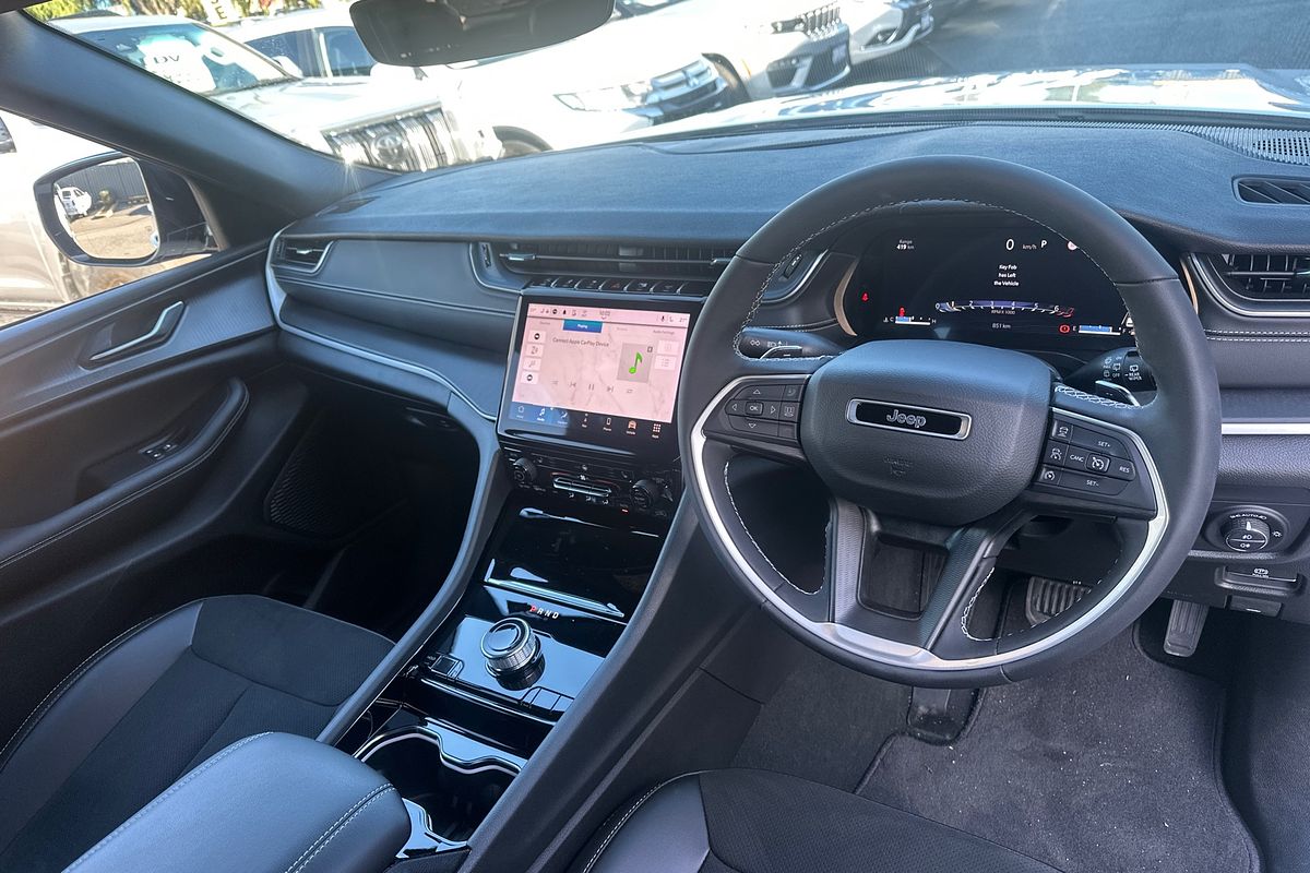 2023 Jeep Grand Cherokee Night Eagle WL