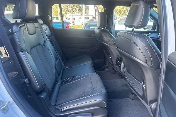 2023 Jeep Grand Cherokee Night Eagle WL