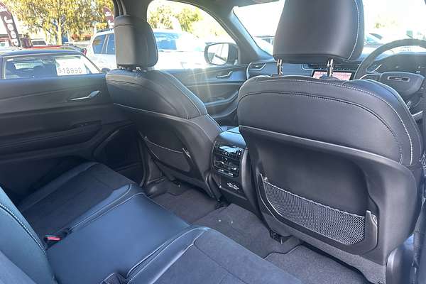 2023 Jeep Grand Cherokee Night Eagle WL