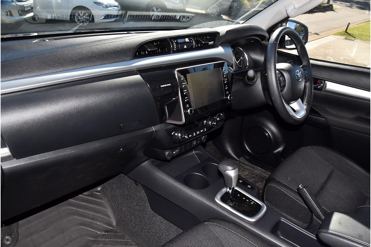 2021 Toyota Hilux SR5 GUN126R 4X4