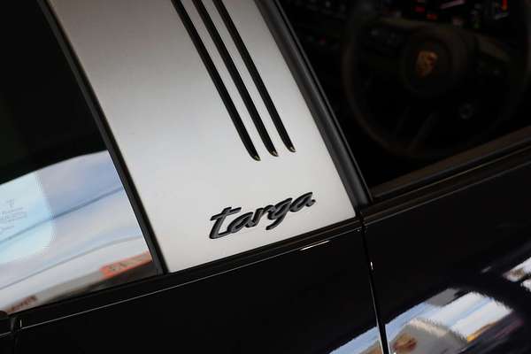 2023 Porsche 911 Targa Edition 50 Years Porsche Design 992