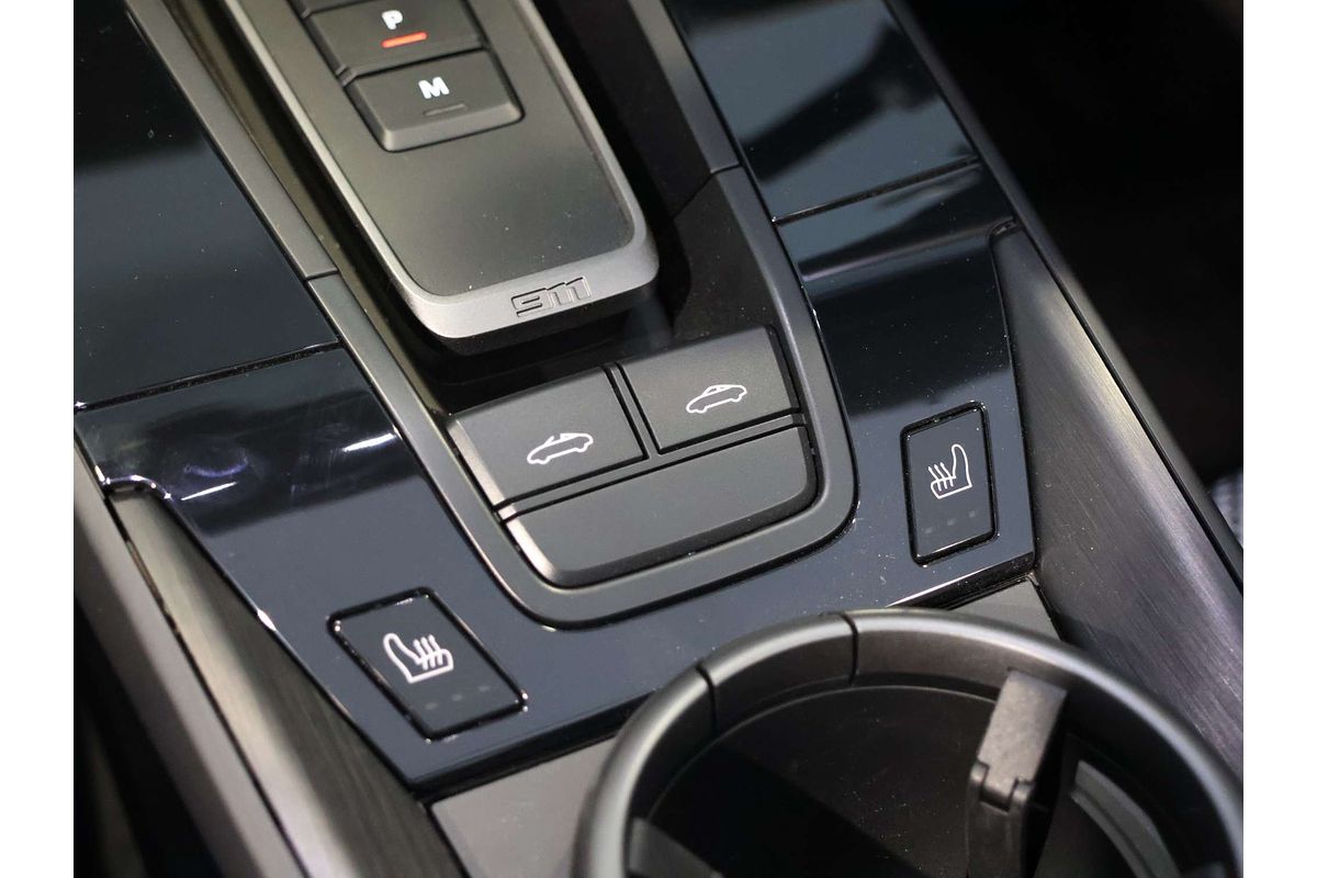 2023 Porsche 911 Targa Edition 50 Years Porsche Design 992