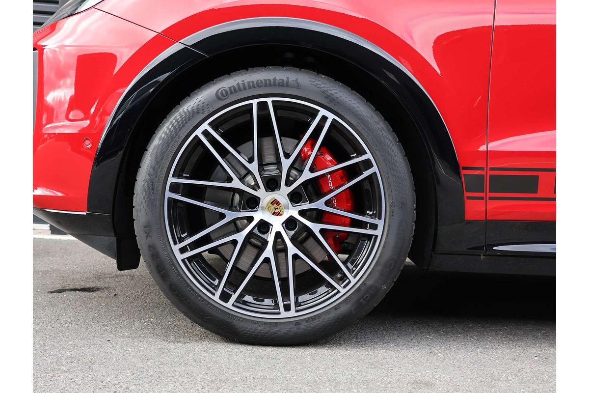2024 Porsche Cayenne GTS 9YB II