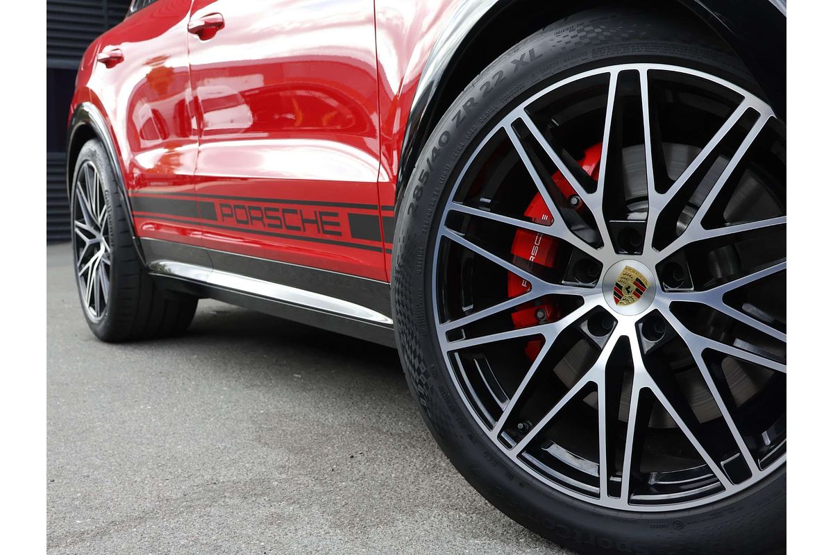 2024 Porsche Cayenne GTS 9YB II