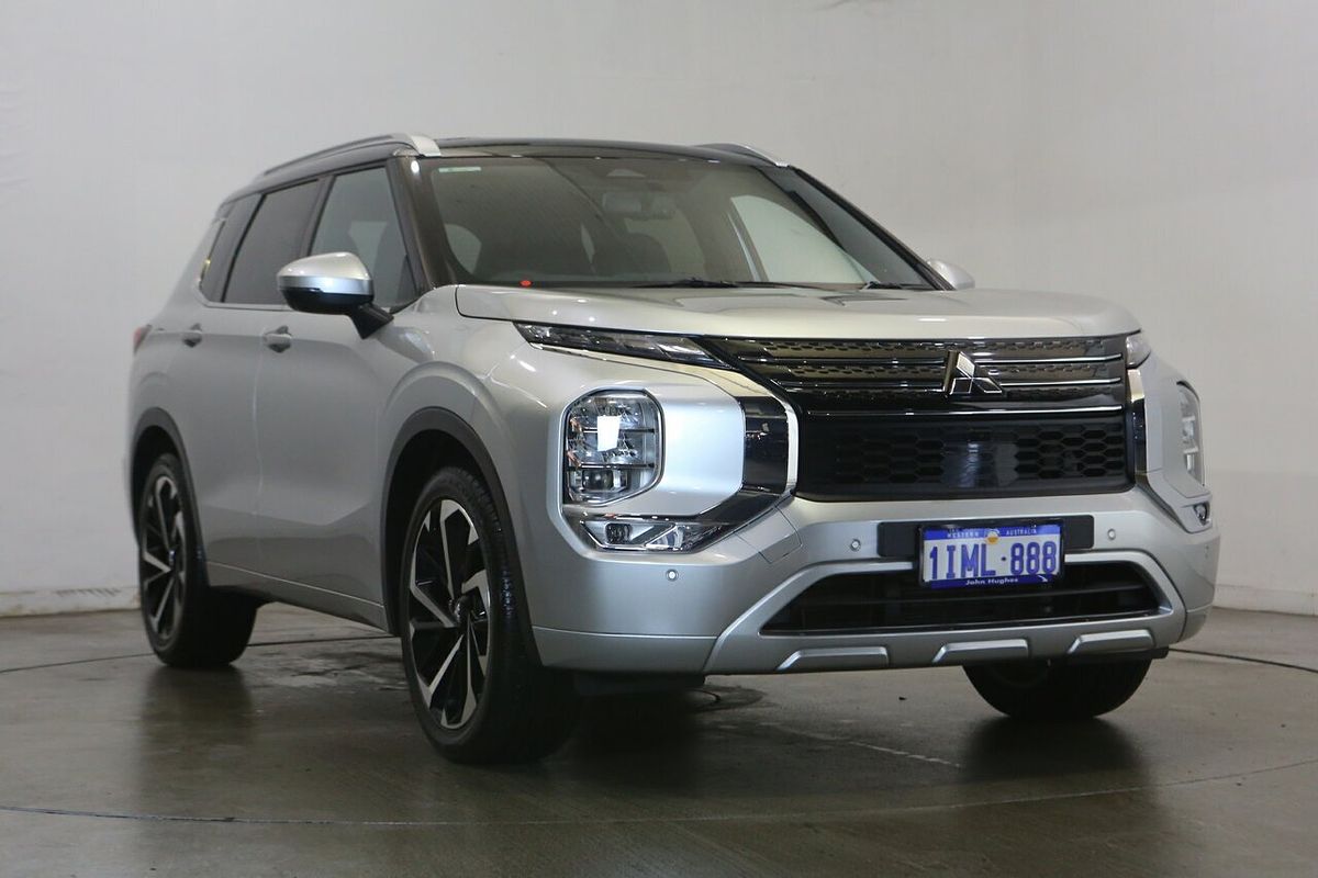 2023 Mitsubishi Outlander Exceed Tourer ZM
