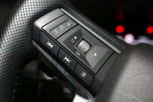 2024 Mitsubishi Outlander LS ZM