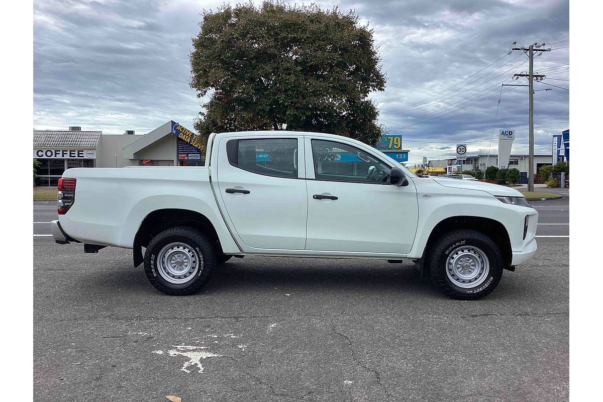 2020 Mitsubishi Triton GLX MR 4X4