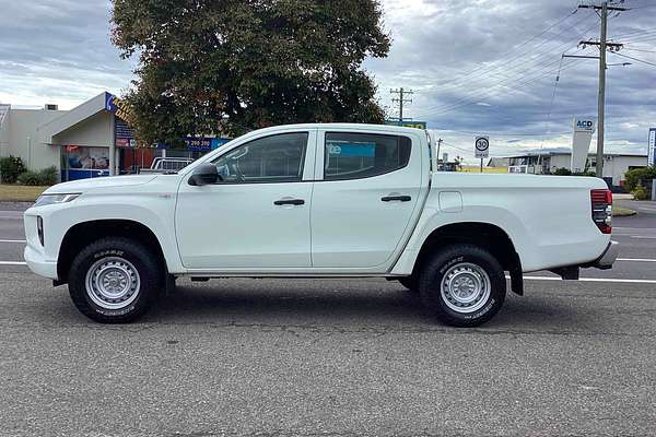 2020 Mitsubishi Triton GLX MR 4X4