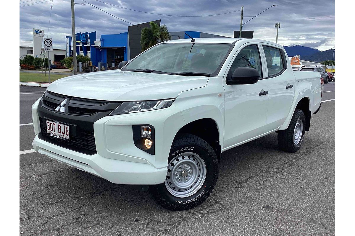2020 Mitsubishi Triton GLX MR 4X4
