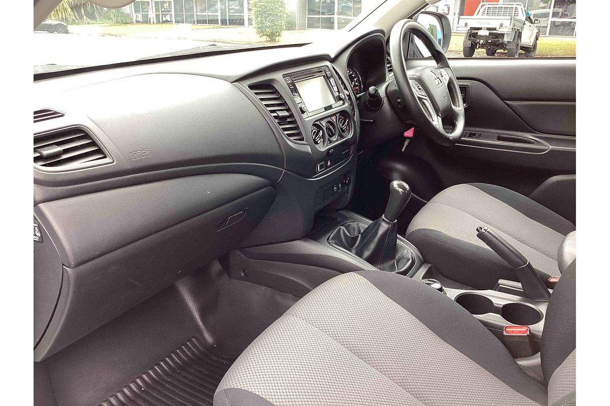 2020 Mitsubishi Triton GLX MR 4X4