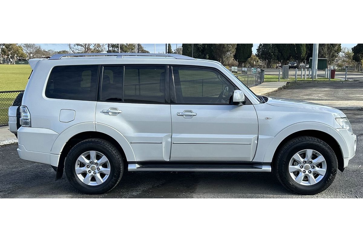 2010 Mitsubishi Pajero GLX NT