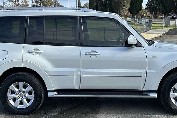 2010 Mitsubishi Pajero GLX NT