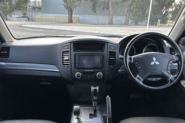 2010 Mitsubishi Pajero GLX NT