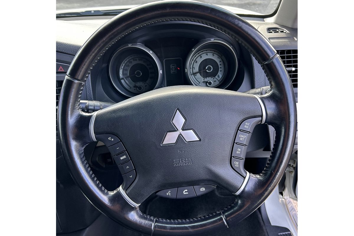 2010 Mitsubishi Pajero GLX NT
