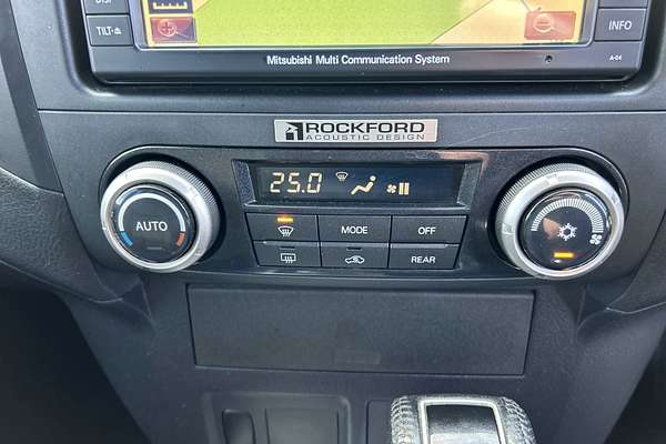 2010 Mitsubishi Pajero GLX NT